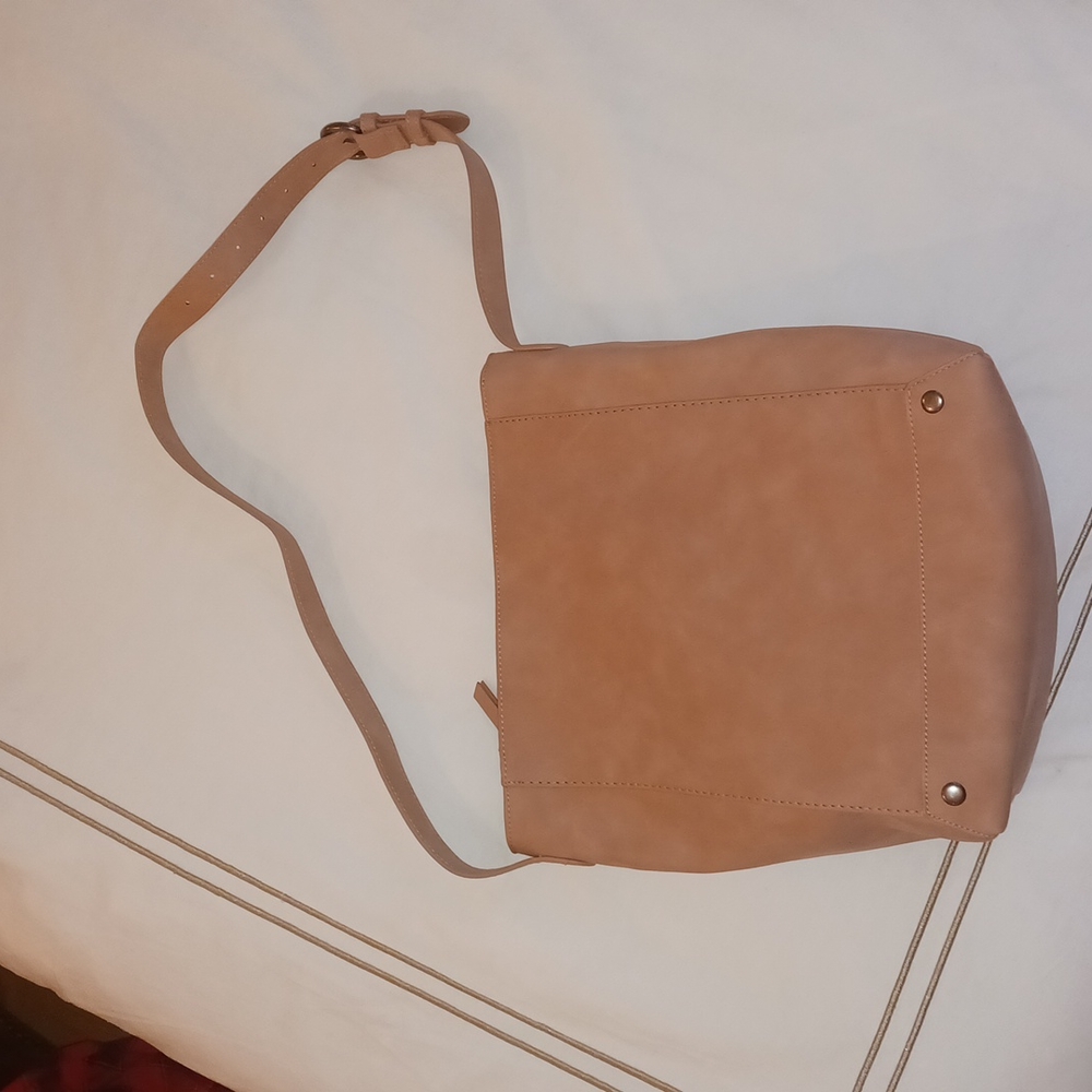 Universal Thread Shoulder Bag